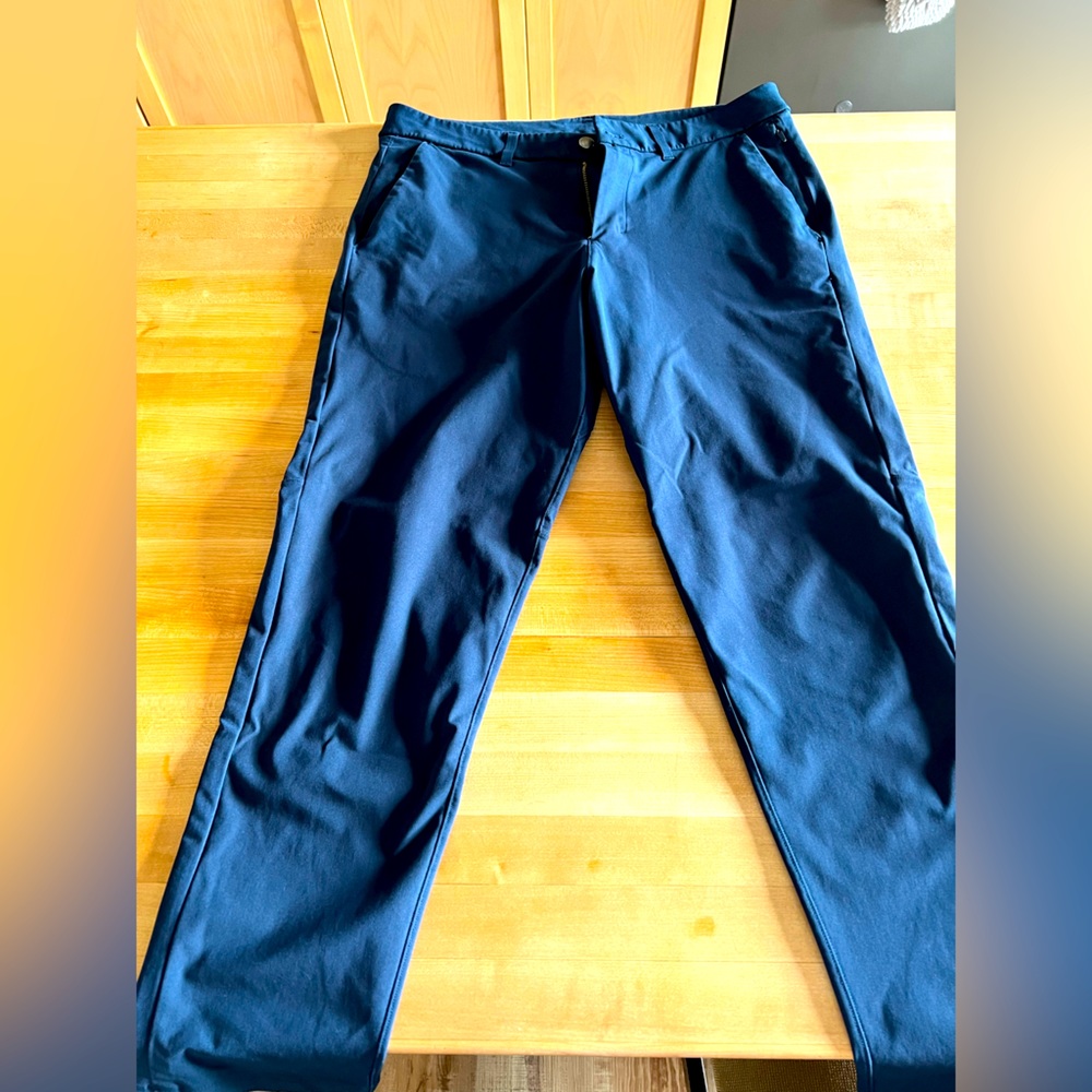 Lululemon classic ABC Pant Navy Color